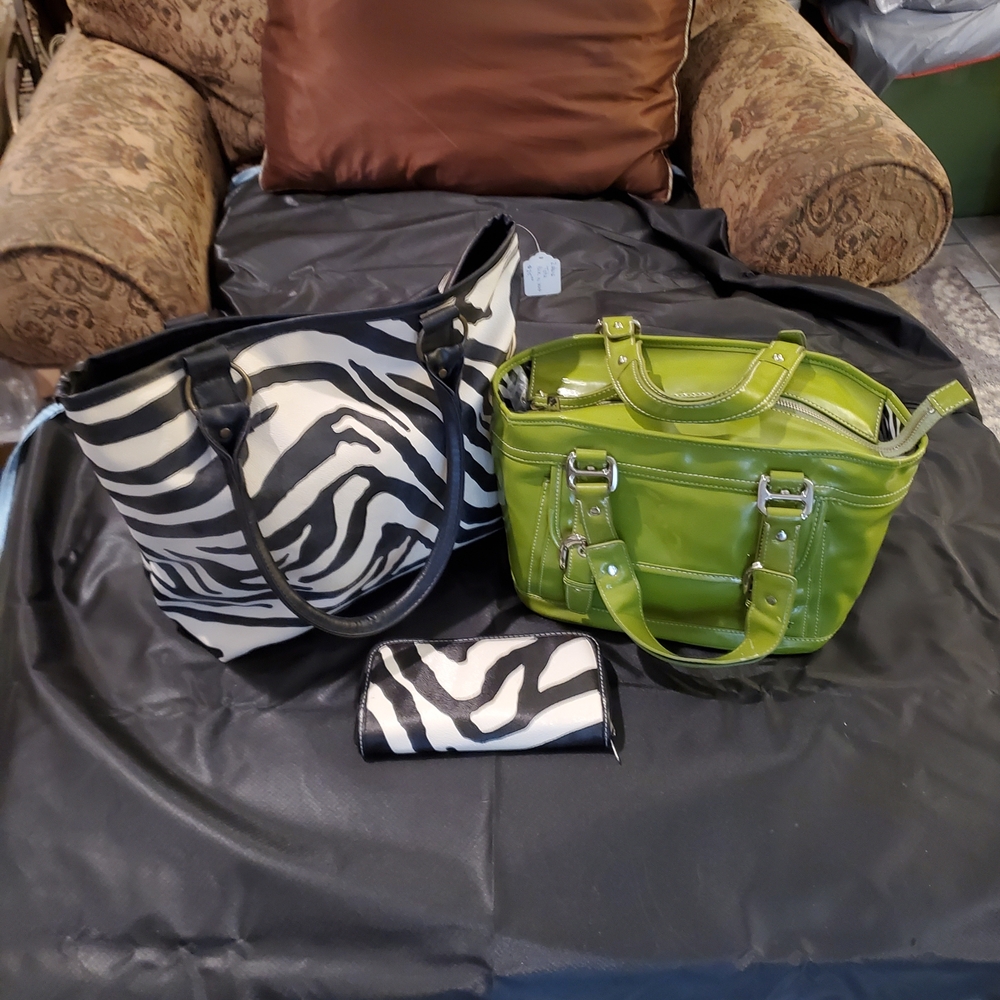 Stylish Zebra Print and Wallet Set